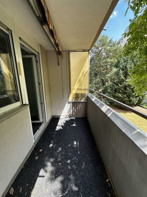 RESERVIERT: Gut geschnittene 2-Zimmer Wohnung mit Loggia in Röthenbach-West, sofort frei