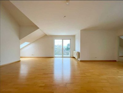 Helle 3-Zimmer Wohnung in A-Lage, 2 Balkone, 2 TG-Plätze