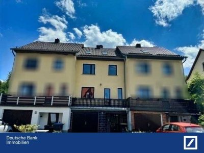 Zauberhaftes Reihenmittelhaus auf 3 Etagen mit Garten und leckeren Erdbeeren