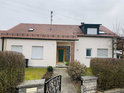 *** 2-Familienhaus - ländliche Idylle in Durlangen ***