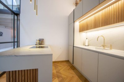 Sanierte Dachgeschosswohnung Nähe Dietrichsteinplatz!