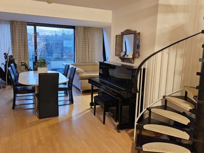 Exklusive Galerie-Wohnung mit EBK und 4,5 Zimmern im Düsseldorfer Zooviertel