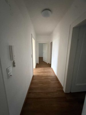 Schöne 3 ZKB-Wohnung im energetisch sanierten Haus in Homburg, Goethestraße 8