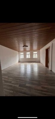 Helle 4 Zimmer Wohnung in Horrheim