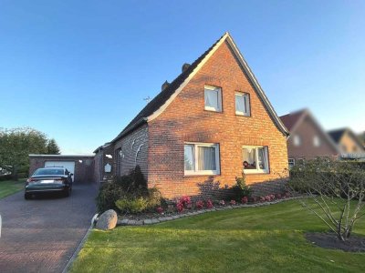 Gepflegtes Einfamilienhaus mit großem Grundstück und Wintergarten