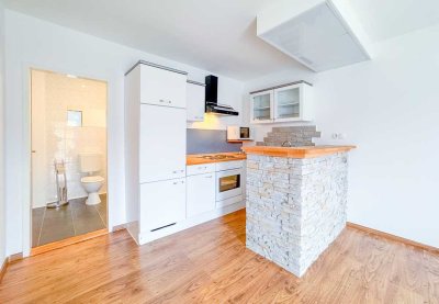Renovierte 2-RW * 2. OG * Balkon * SP * Einbauküche * ruhig & nachgefragt * grün * ÖPNV nah * TOP *