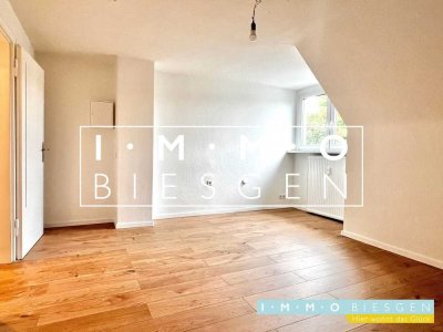 Hier wohnt das Glück! Renovierte 3 Zimmerwohnung mit Wohnküche und 2 Bädern. Max 3 Pers, keine Tiere