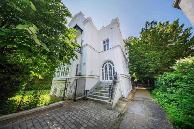 Großzügige Villa mit Altbaucharme und Garten – Ihr Familienzuhause in Hietzing