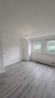 Traumhaft schöne komplett sanierte 2 Zimmer Wohnung in Gelsenkirchen zu vermieten