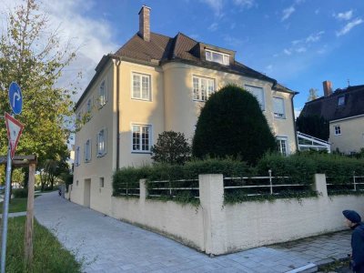 kuschelige Dachmansarden Wohnung - vollständig möbliert - 
ab sofort