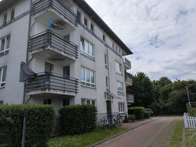 Modernisierte 3- Zimmer-Wohnung mit Balkon