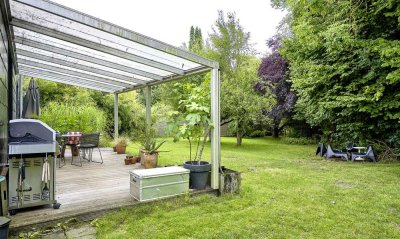 EFH mit viel Platz auf einem paradiesischen Grundstück