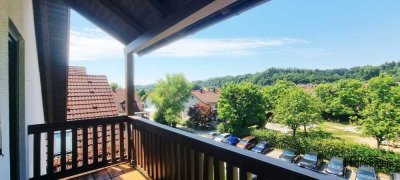 Helle 2 Zimmerwohnung mit großem Balkon in ruhiger und gut angebundener Wohnlage in Trostberg