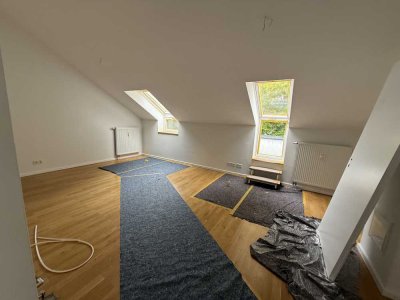 Schöne Dachgeschosswohnung mit großer Terrasse