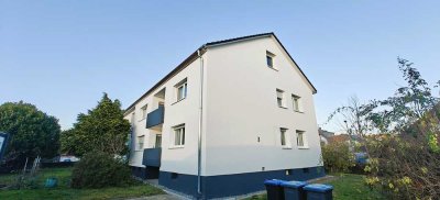 Geräumige 4,5-Zimmer-Wohnung mit Garage und Balkon.