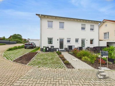 Stilvolle Doppelhaushälfte mit Garten, Garage und viel Platz für die Familie