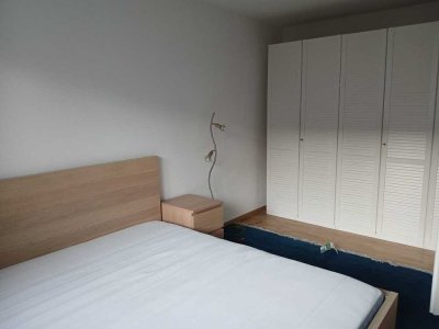Vollständig renovierte, möblierte 3-Raum-Wohnung mit EBK in Berlin Steglitz