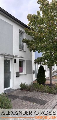 Modernes, kleines Reihenmittelhaus mit Garten, Garage und Stellplatz