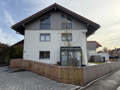 Provisionsfrei: Schöne 3-Zimmer-Wohnung im Dachgeschoß