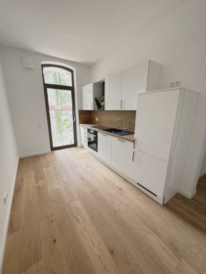 Denkmal- Effizienzhaus - kernsanierte Wohnungen mit EBK im Herzen Lindens!