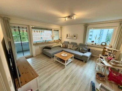 Helle und moderne 3,5-Zimmer Wohnung in Köln Weiden