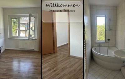 Wie wär's damit? Hübsche, renovierte Drei-Zimmer-Wohnung