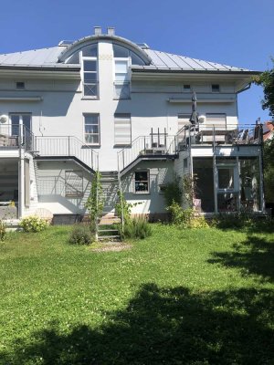 Stilvolle und helle 3,5-Zimmer-Maisonette-Wohnung mit Garten & Balkon in Tübingen