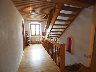 * Historisches Wohnhaus mit Flair in der Ortsmitte von Niederstotzingen *
