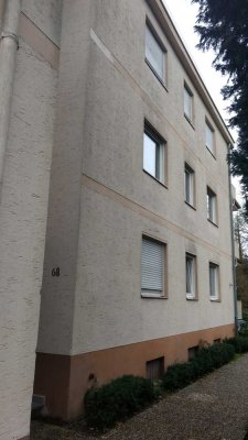 Ruhige Lage in Bonn-Mehlem: 2-Zimmer-Dachgeschosswohnung mit Balkon