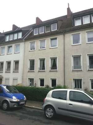 Gemütliche, gut geschnittene,  3 -Zimmer-Wohnung mit großem Balkon in ruhiger und beliebter Lage