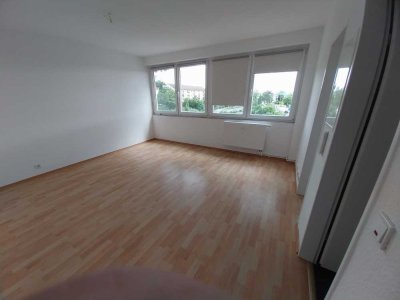 Für Singles, vollständig renovierte 1-Zimmer-Wohnung in Mörfelden-Walldorf