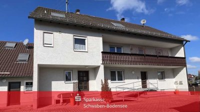 Mehrfamilienhaus mit Bauplatz in Emersacker