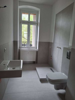 neu saniert - 2 Raum Wohnung mit Balkon und Stellplatz