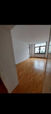 BEFRISTET für 3 Jahre, Wohnung in 50937 Köln Sülz, 76 qm, Gerolsteiner Straße