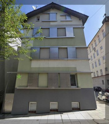 WG-Wohnung mit 6 Zimmern und Dachterrasse in Stuttgart-Süd