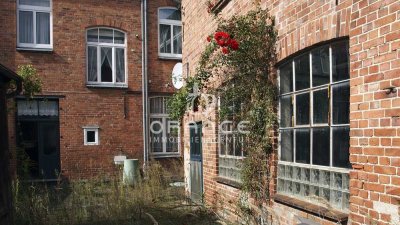 ***Einmalige Chance: Stadthaus mit viel Charme, Nebengelass und Garten***