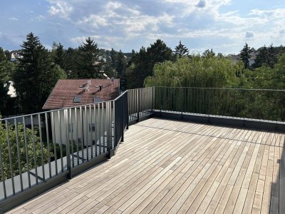 Ihr Haus im Haus mit großer Terrasse und tollem Grün-Blick - ERSTBEZUG !