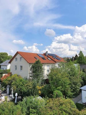 Lichtdurchflutete, exklusive Wohnung mit EBK und TG Platz im schönen Asperg mit S-Bahn-Anschluss !