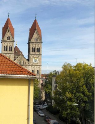 Luxusaltbau in Premiumlage: Topinvestment mit hochwertigen Details