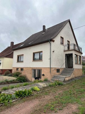 Beckingen-OT, 1-FH, 7 ZK 2B, Garage, Garten