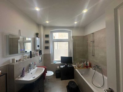 ***Moderne 4 Zimmer Dachgeschosswohnung***