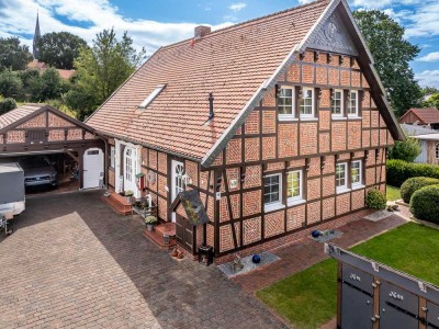 Liebhaberobjekt in Wacken! Exzellent gepflegtes Einfamilienhaus im Fachwerk-Stil!