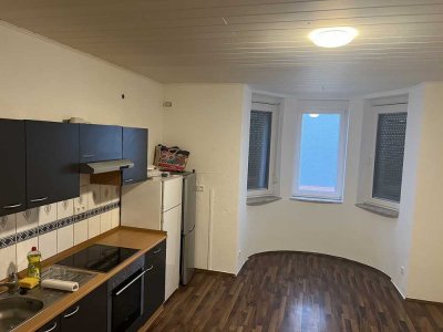 Schöne 6-Zimmer-Erdgeschosswohnung in Ludwigshafen am Rhein