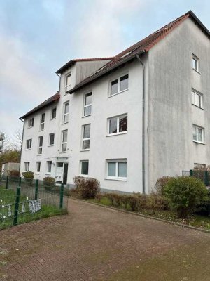 Renovierungsbedürftige helle Wohnung
