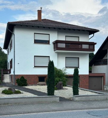 Geräumiges, günstiges und gepflegtes 10-Zimmer-Mehrfamilienhaus in Lebach