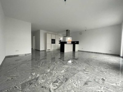 4-Zi.-Whg mit EBK u. Südterrasse***Leben wie im Eigenheim***