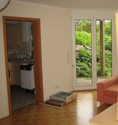 An WOCHENENDHEIMFAHRER: 2,5-Raum-Einliegerwohnung mit EBK und Terrasse in Villingen-Schwenningen