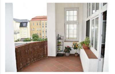 Altbau, 3 Zi., 2 Balkone, Parkett, Wildenbruchstr.