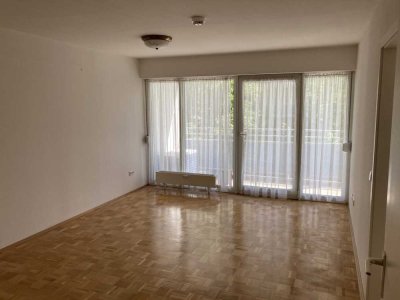 Schöne und großzügige 3-Zimmer-Wohnung mit Balkon in der Sanderau