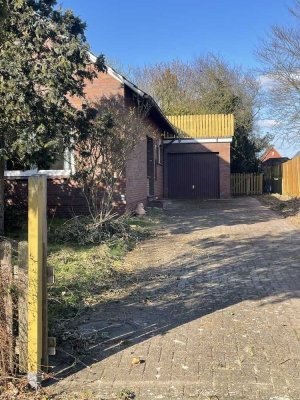 Einfamilienhaus in Stapelmoor mit Dachterrasse und großem Naturgarten. Provisionsfrei für den Käufer
